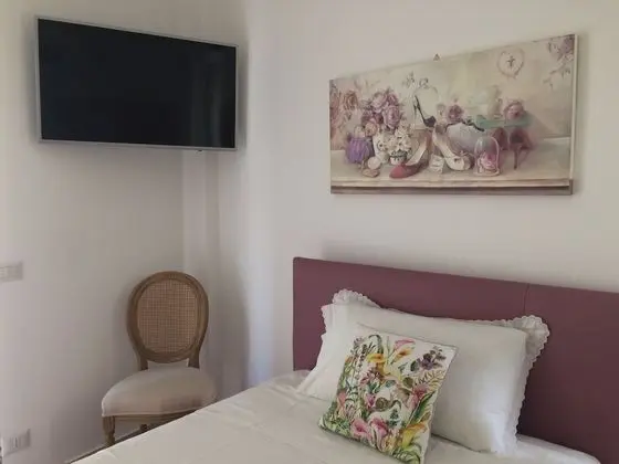 Deluxe Üç Kişilik Oda (Rosa)