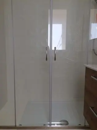 Deluxe Üç Kişilik Oda (Rosa)