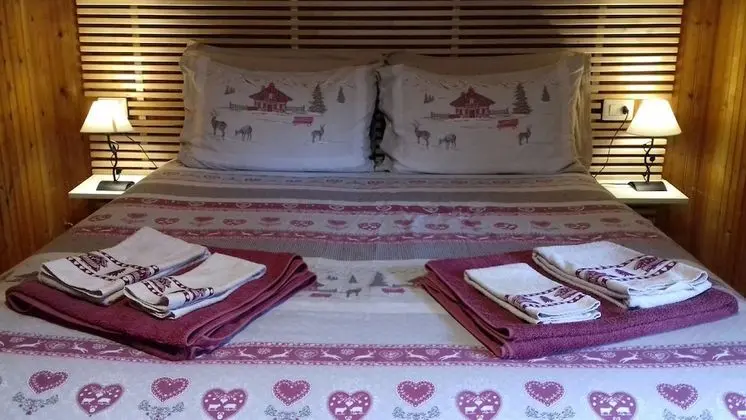 Tek Büyük Yataklı Oda, Ortak Banyo