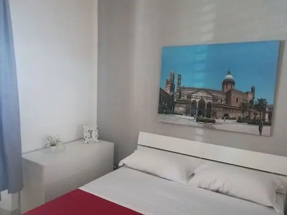 Tek Büyük Yataklı Oda, Ortak Banyo