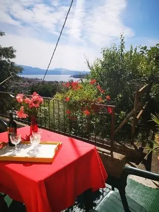 Üç Kişilik Oda