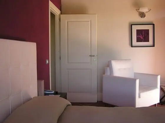 Comfort Büyük Yataklı Tek Kişilik Oda
