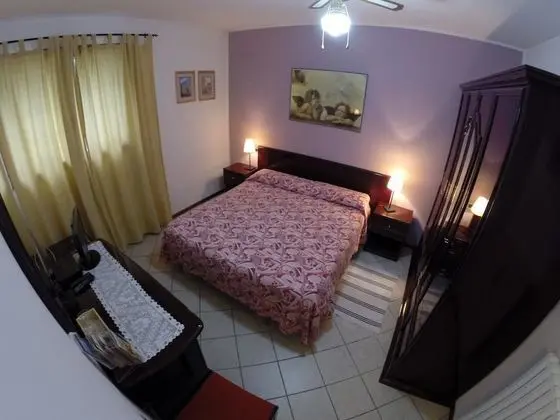 Tek Büyük veya İki Ayrı Yataklı Oda, 1 Büyük (Queen) Boy Yatak, Sigara İçilmez