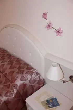 Deluxe Dört Kişilik Oda, 1 Büyük (Queen) Boy Yatak ve Çekyat, Kısmi Deniz Manzaralı