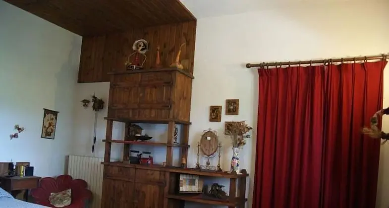 Üç Kişilik Oda