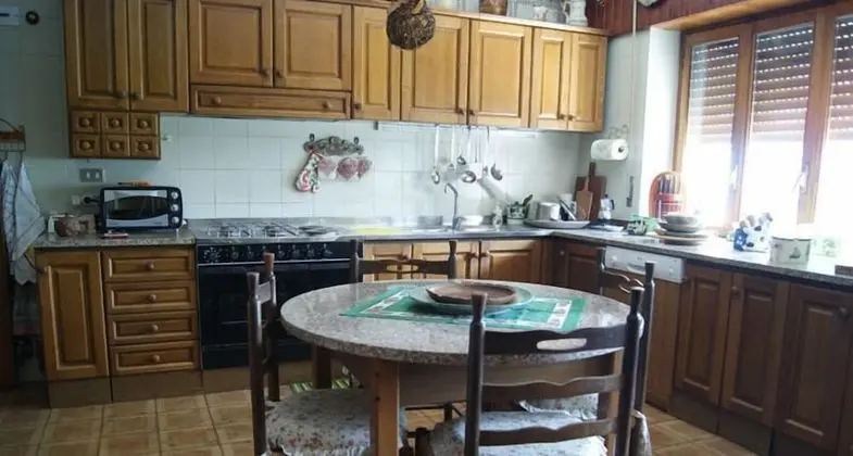 Üç Kişilik Oda
