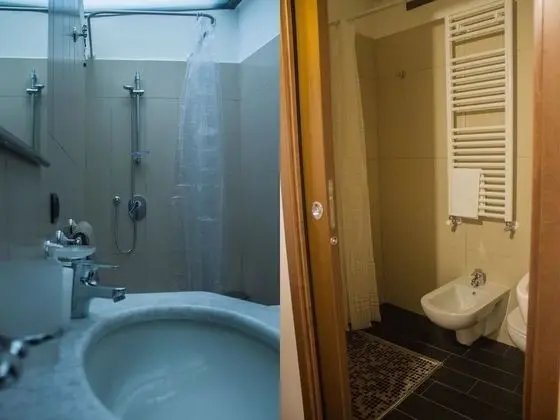 Comfort Üç Kişilik Oda, Banyolu/Duşlu (Lavanda)