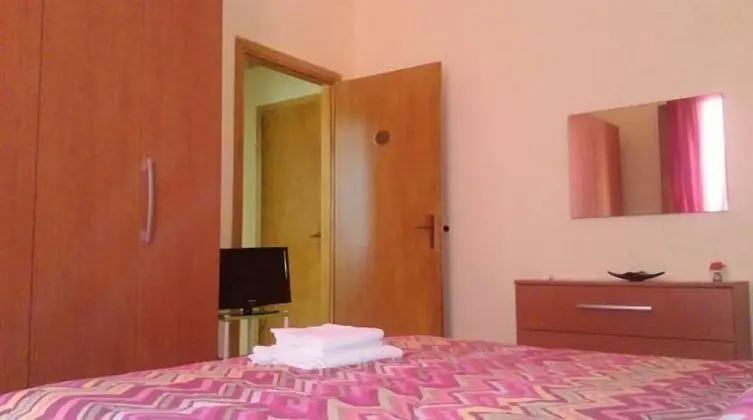Tek Büyük Yataklı Oda, Liman Manzaralı