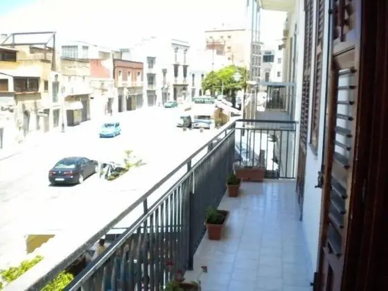 Tek Büyük Yataklı Oda, Liman Manzaralı