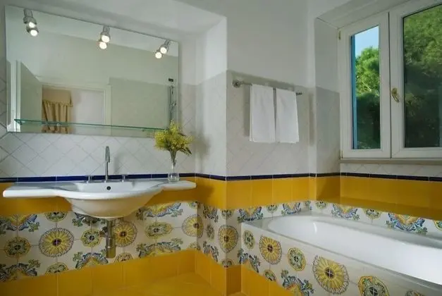 Standard Oda, Bahçe Manzaralı