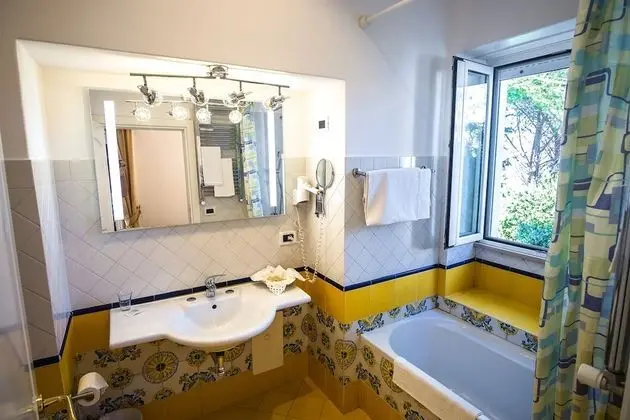 Standard Oda, Bahçe Manzaralı