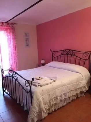 Tek Büyük Yataklı Oda, Ortak Banyo