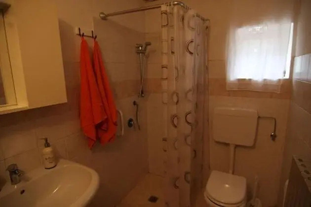 Tek Büyük Yataklı Oda, Özel Banyo