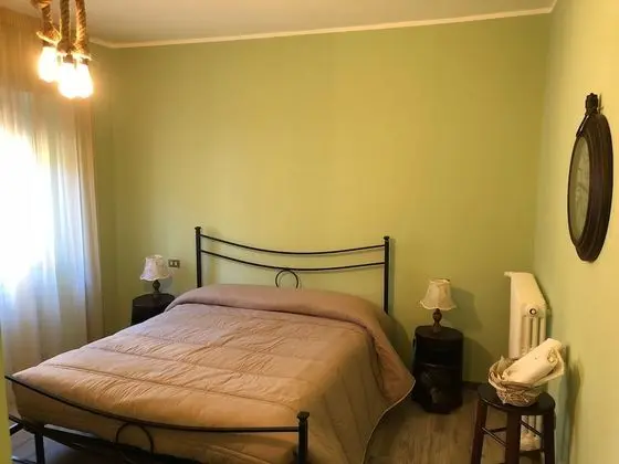 Tek Büyük Yataklı Oda, Banyolu/Duşlu