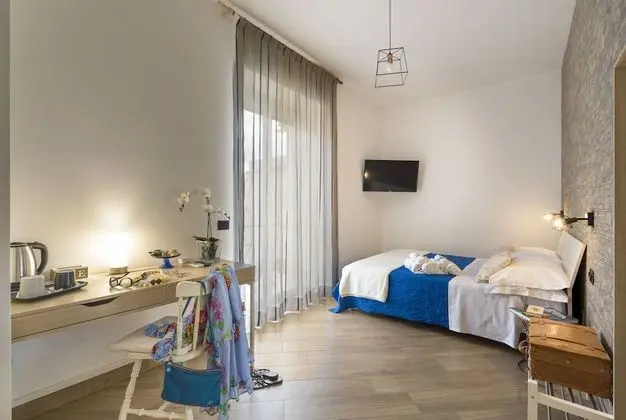 Comfort Tek Büyük veya İki Ayrı Yataklı Oda (3)