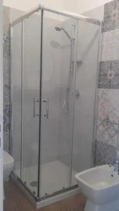 Comfort Tek Büyük veya İki Ayrı Yataklı Oda (3)
