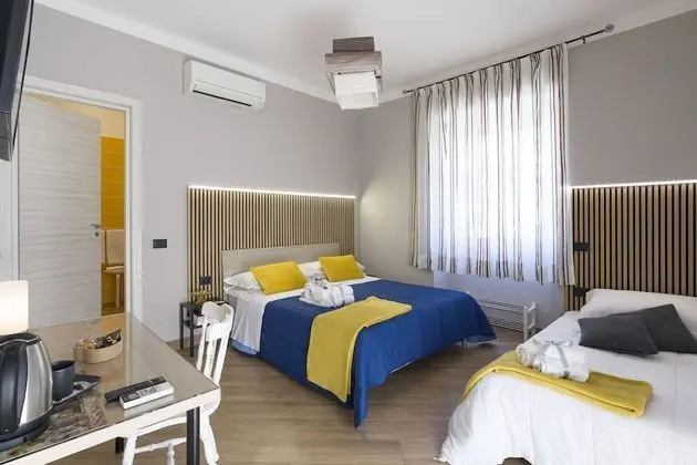 Comfort Tek Büyük veya İki Ayrı Yataklı Oda (4)