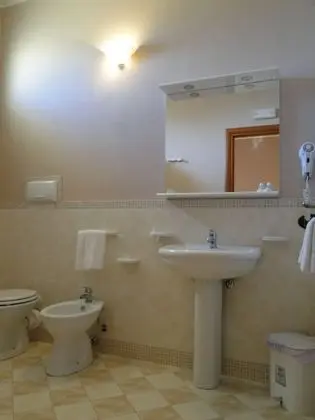 Standard Tek Büyük veya İki Ayrı Yataklı Oda