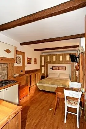 Stüdyo, Küçük Mutfak, Dağ Manzaralı (Petronilla)