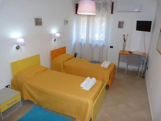 İki Ayrı Yataklı Oda (External private bathroom)