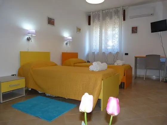 İki Ayrı Yataklı Oda (External private bathroom)