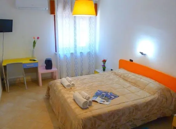 Tek Büyük Yataklı Oda (External private bathroom)