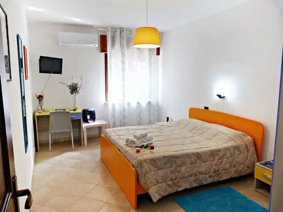 Tek Büyük Yataklı Oda (External private bathroom)