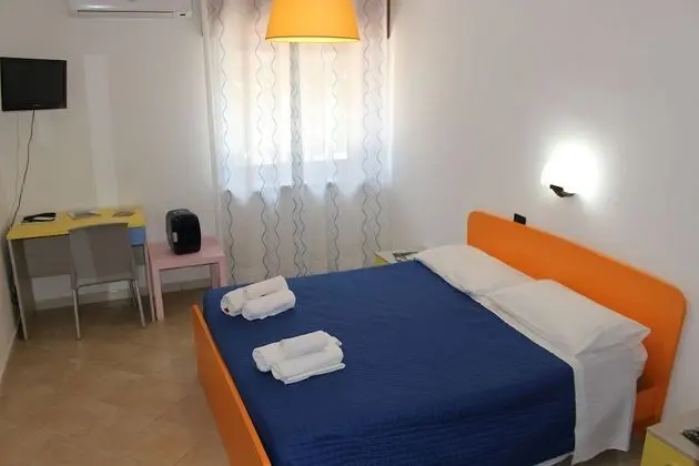 Tek Büyük Yataklı Oda (External private bathroom)