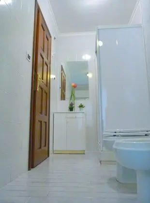 Tek Büyük Yataklı Oda (External private bathroom)