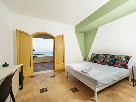 Superior Tek Büyük Yataklı Oda, Deniz Manzaralı