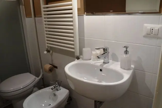 Tek Büyük Yataklı Oda, Bahçe Manzaralı (Teseo)