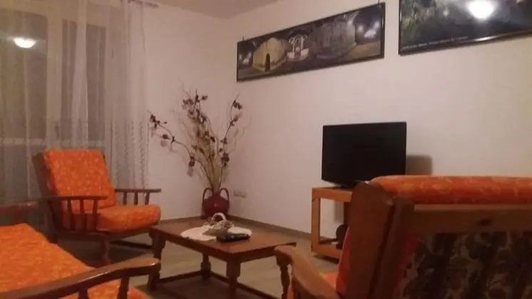 Üç Kişilik Oda