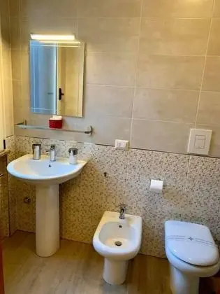 Üç Kişilik Oda