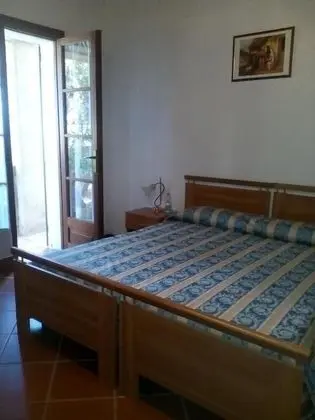 Classic Tek Büyük veya İki Ayrı Yataklı Oda