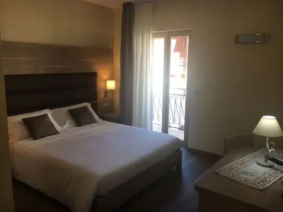 Junior Süit, Bağlantılı Odalar