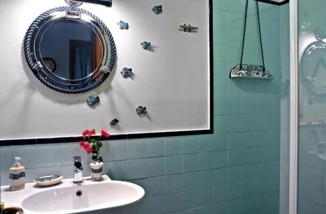 Üç Kişilik Oda, Özel Banyo