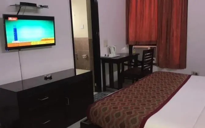Deluxe Tek Büyük Yataklı Oda, 1 Yatak Odası, Sigara İçilmez, Şehir Manzaralı