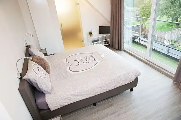 Tek Büyük Yataklı Oda, Bahçe Manzaralı