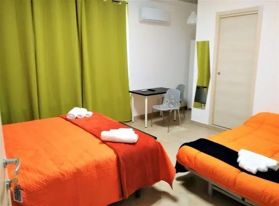 Üç Kişilik Oda