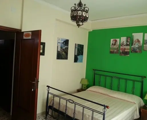 Business Tek Büyük Yataklı Oda