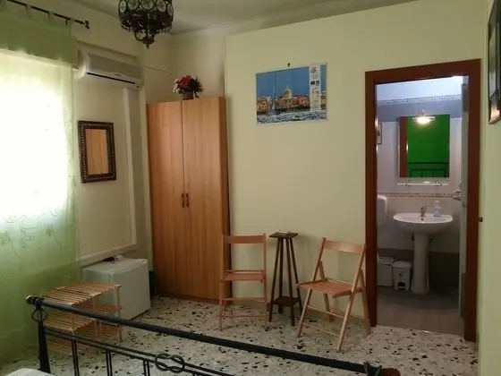 Business Tek Büyük Yataklı Oda