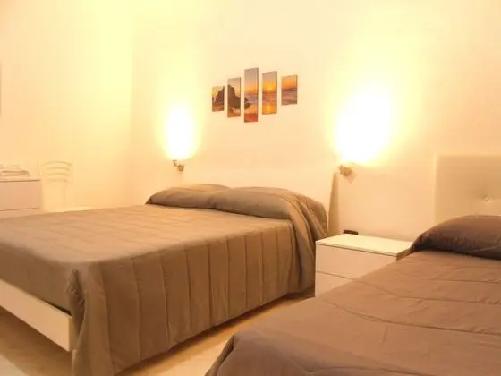 Business Üç Kişilik Oda, Ortak Banyo