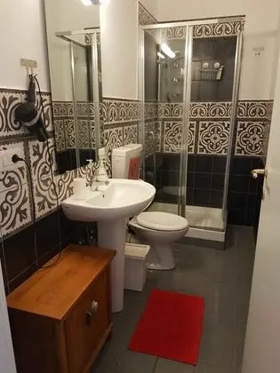 Üç Kişilik Oda, Teras