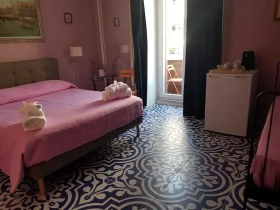 Üç Kişilik Oda, Teras