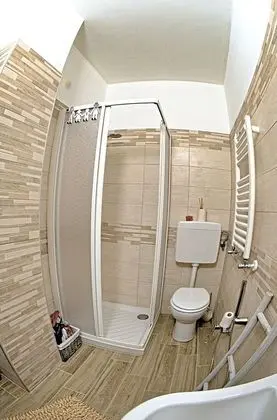 İki Ayrı Yataklı Oda, Dağ Manzaralı