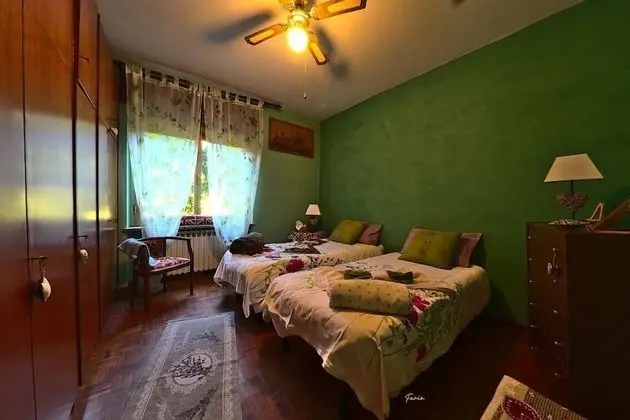 İki Ayrı Yataklı Oda, Dağ Manzaralı