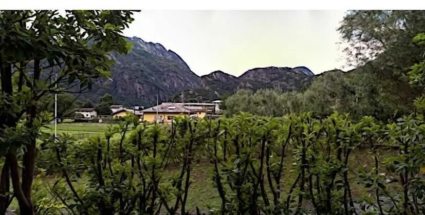 İki Ayrı Yataklı Oda, Dağ Manzaralı