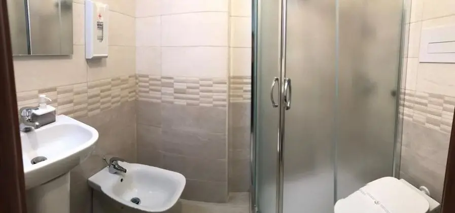 Comfort Üç Kişilik Oda, Birden Çok Yatak, Sigara İçilmez, Banyolu/Duşlu