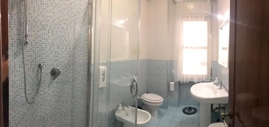 Comfort Üç Kişilik Oda, Birden Çok Yatak, Sigara İçilmez, Banyolu/Duşlu