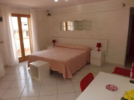 Tek Büyük Yataklı Oda